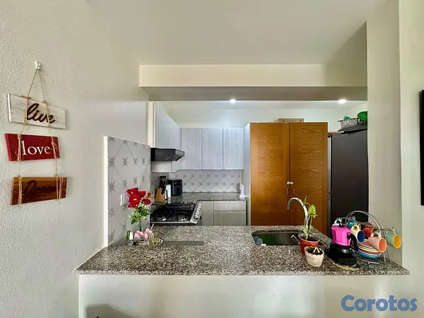 apartamentos - Vendo apartamento 1hab + Estudio, Av Independencia 8