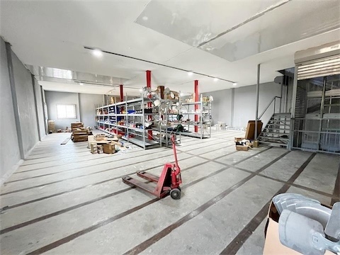 oficinas y locales comerciales - Local céntrico en arroyo hondo 5