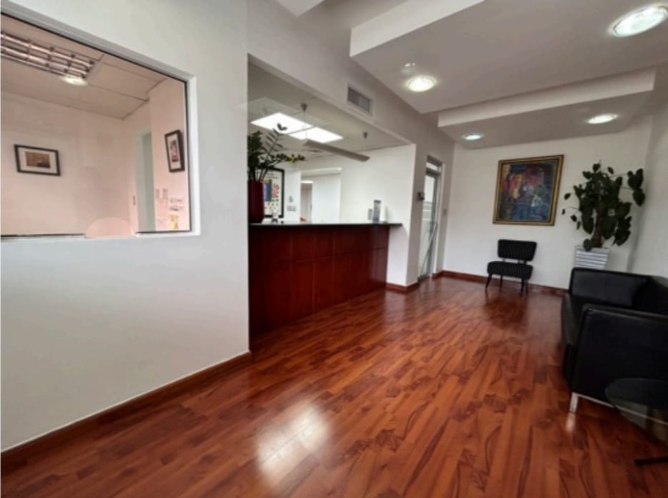 oficinas y locales comerciales - Edificio Comercial y de Oficina en venta 0