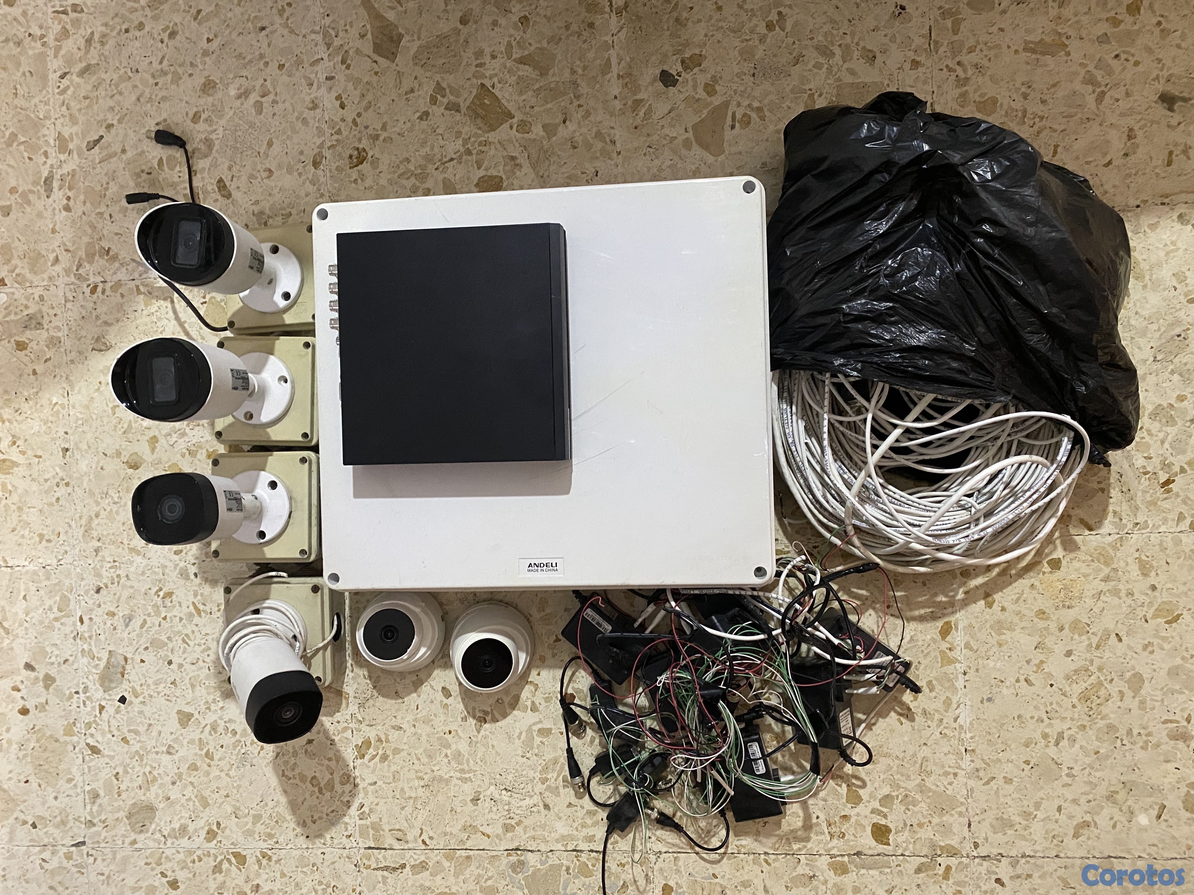 camaras y audio - Set o Juego de cámaras (El precio es por todo)  1