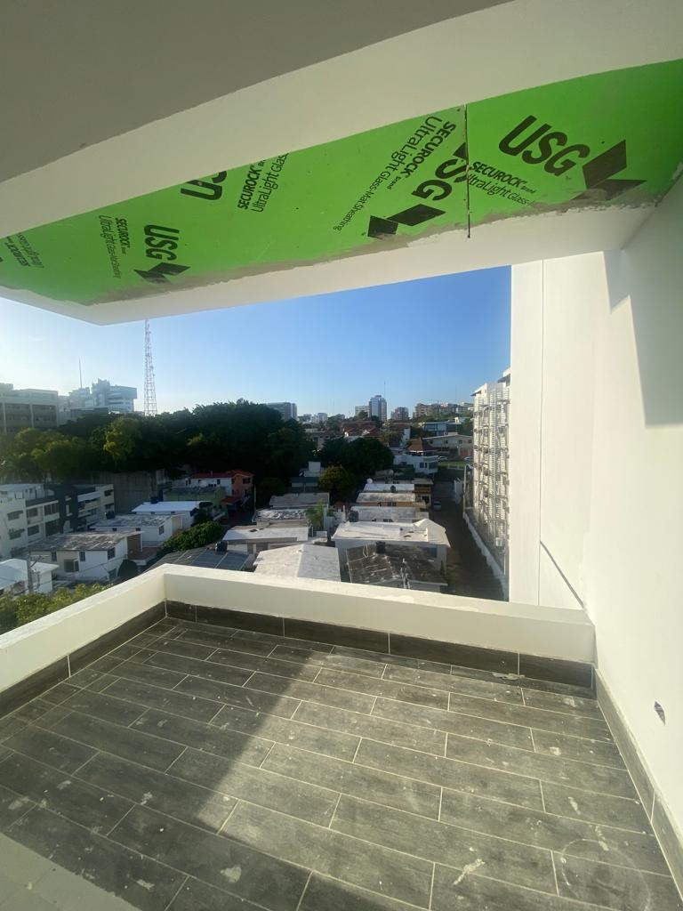 apartamentos - Apartamento amplio en venta en sector La Julia