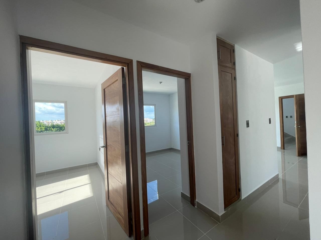 apartamentos - Vendo 1er Nivel con Vista hacia las Montañas en Santo Domingo 3