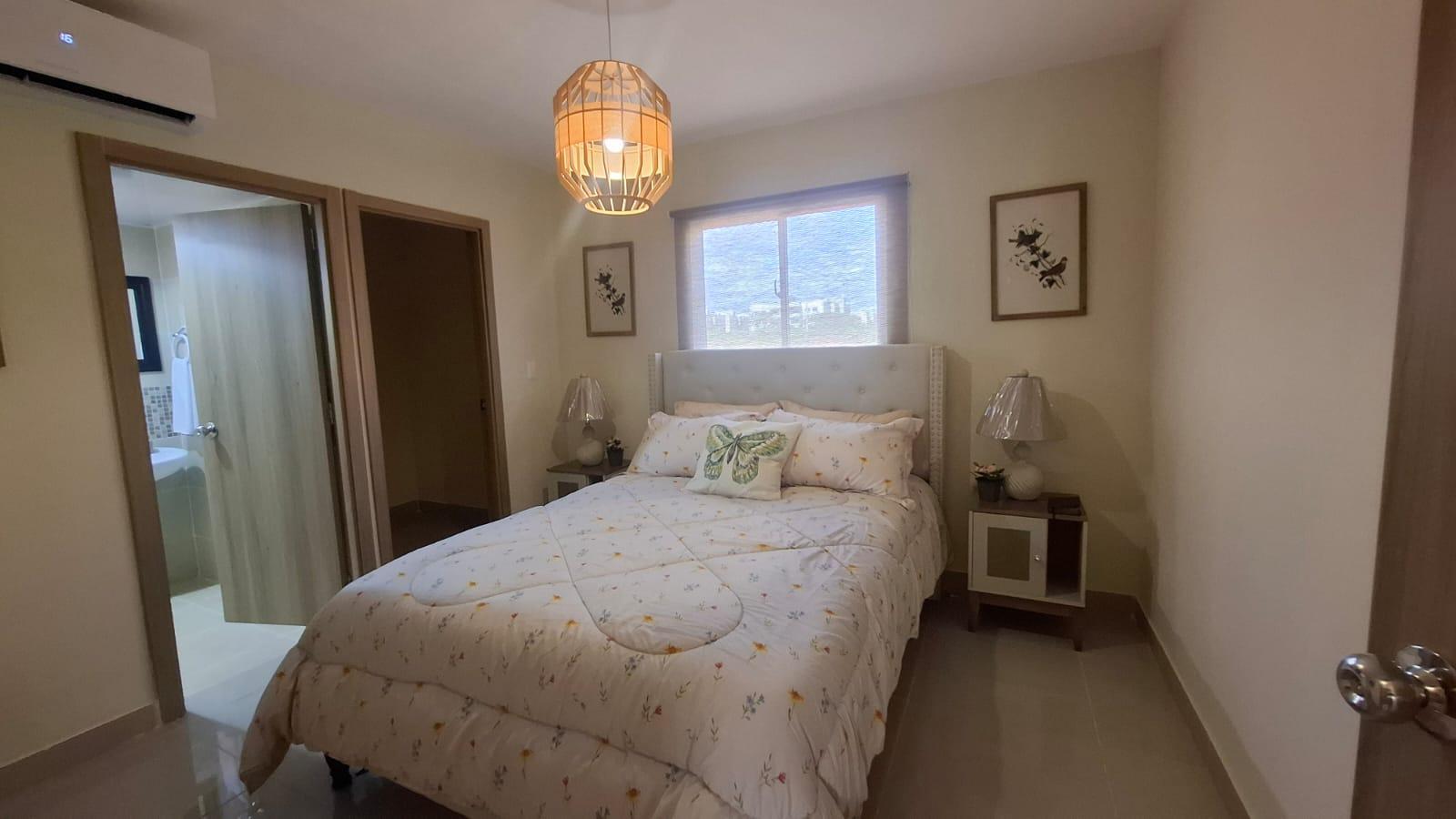 apartamentos - Primer nivel con patio en RD$4,975,000 con Bono 8