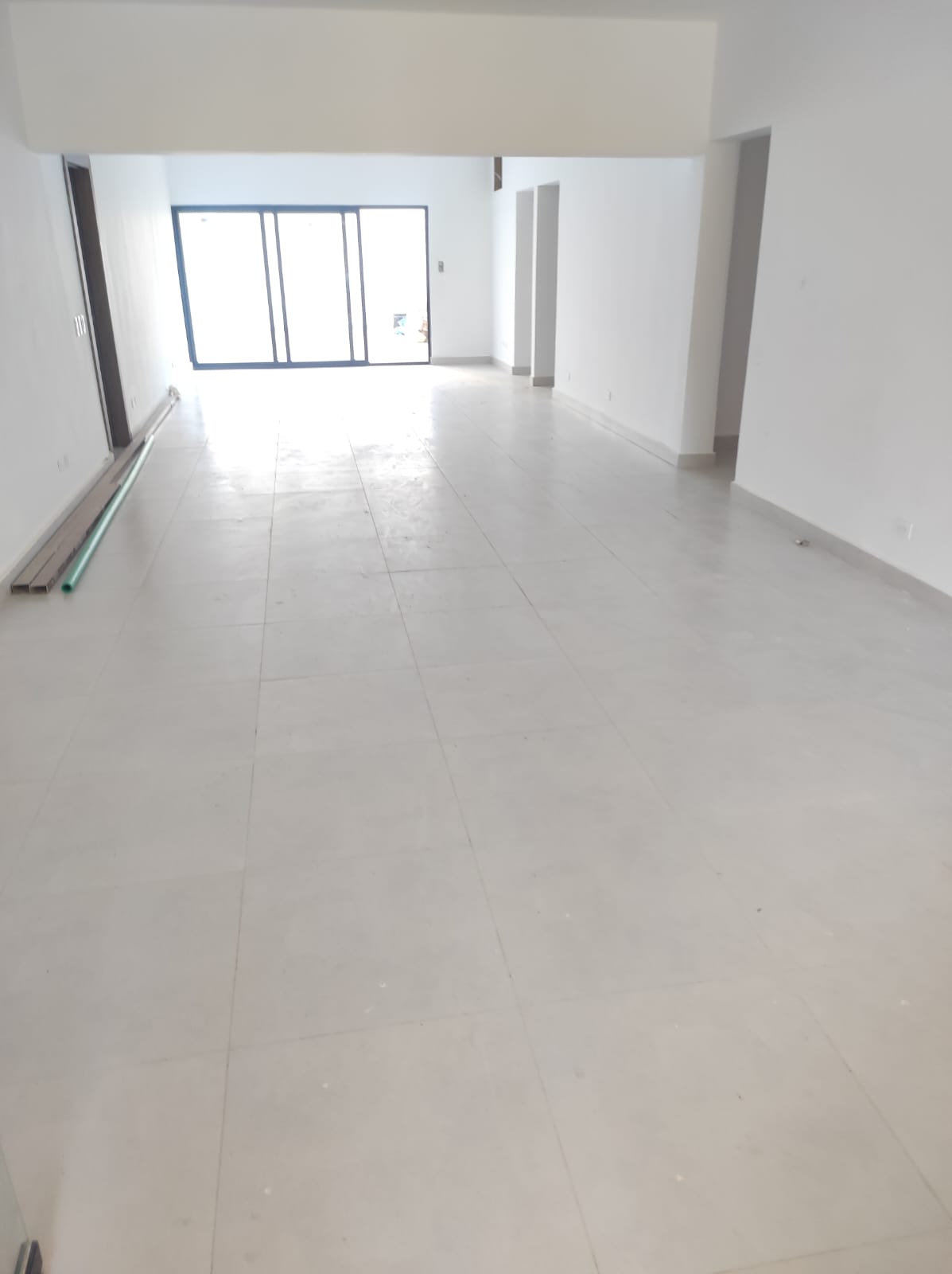 oficinas y locales comerciales - Alquilo local la Julia Nuevo ju 9