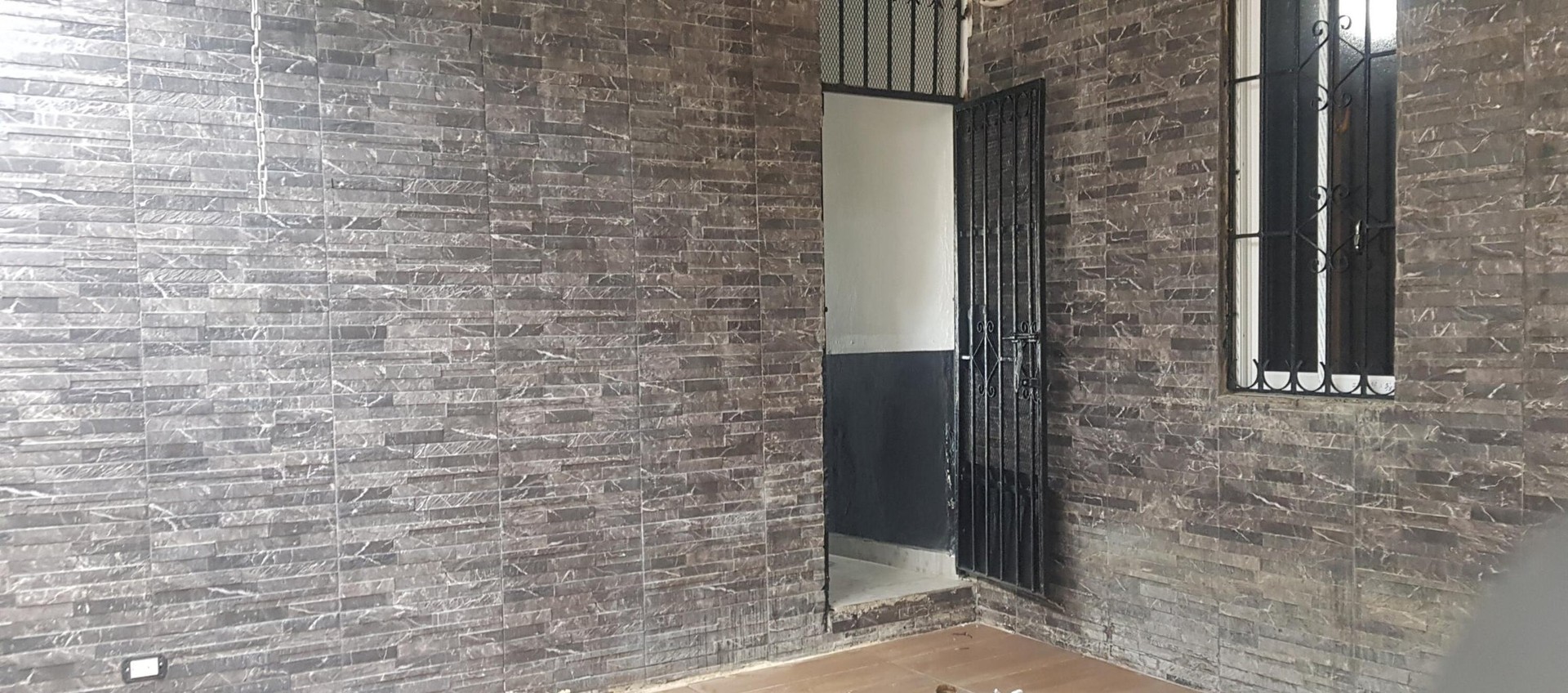 casas - Casa remodelada con amplia cocina nueva 0