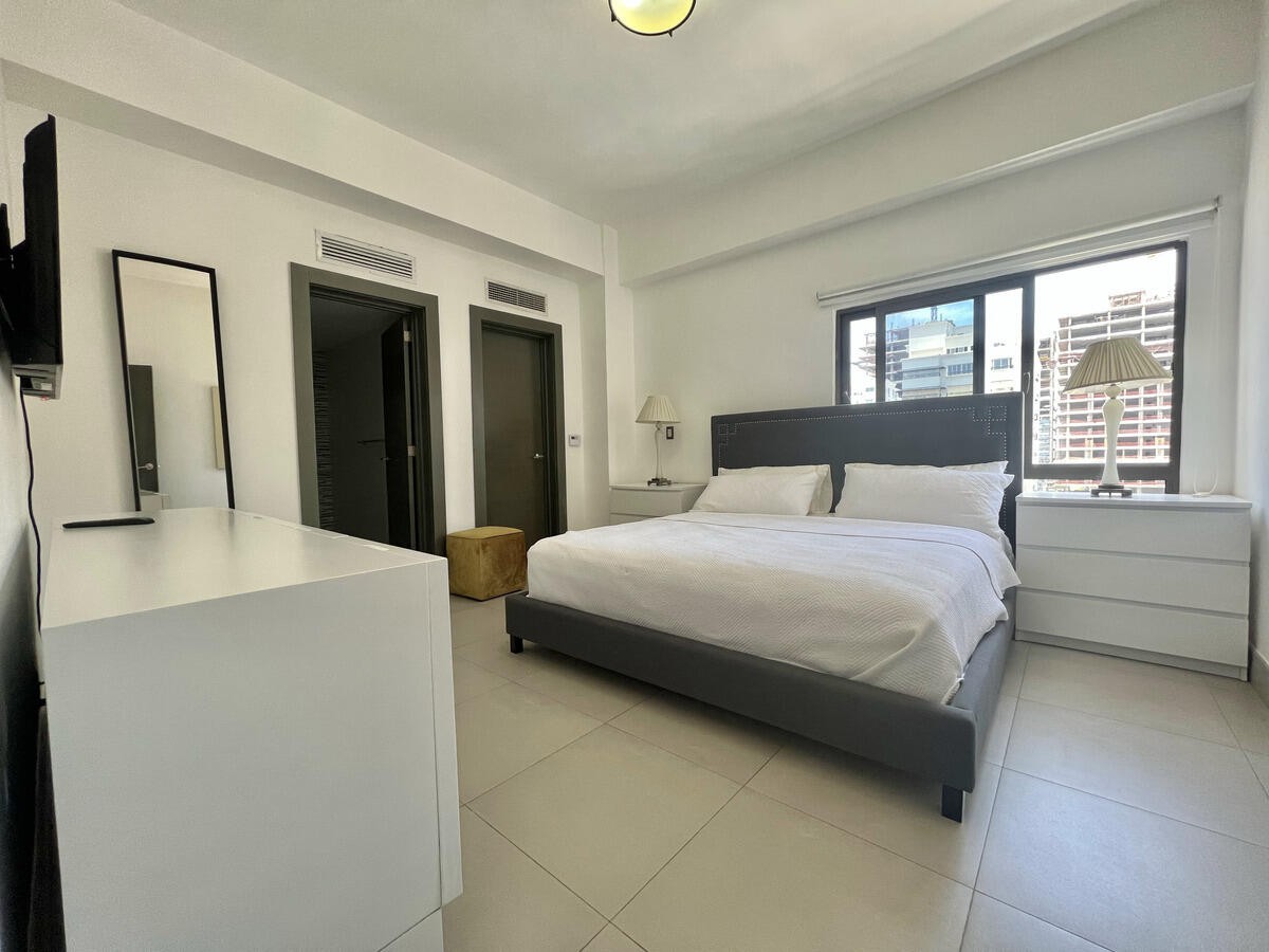 apartamentos - Zona Piantini con Hermoso Apartamento en Alquiler de Dos Habitaciones  5
