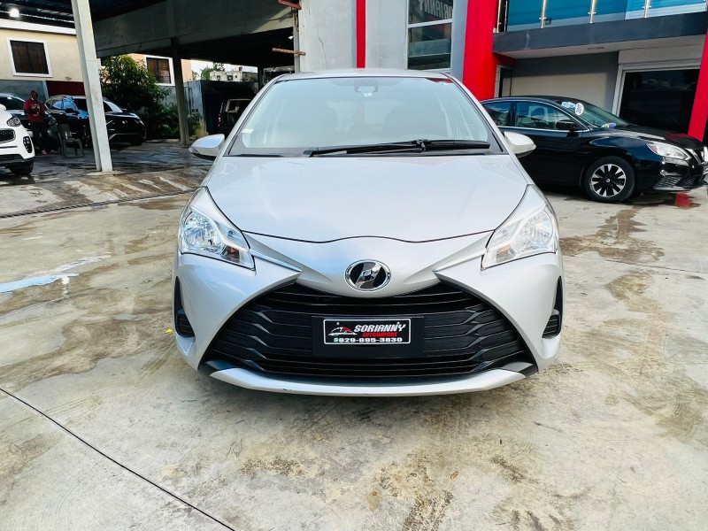 carros - Toyota Vitz 2018 Full 1