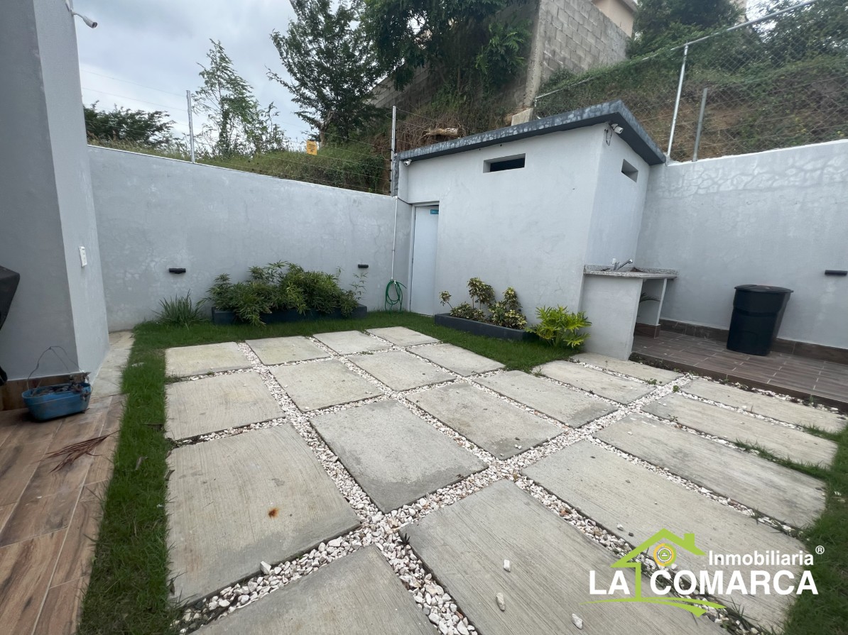 casas - Amplia y Moderna Casa de Venta en Santiago 6