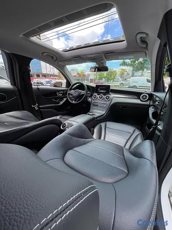 jeepetas y camionetas - Mercedes Benz GLC-300 4Matic 2017 9