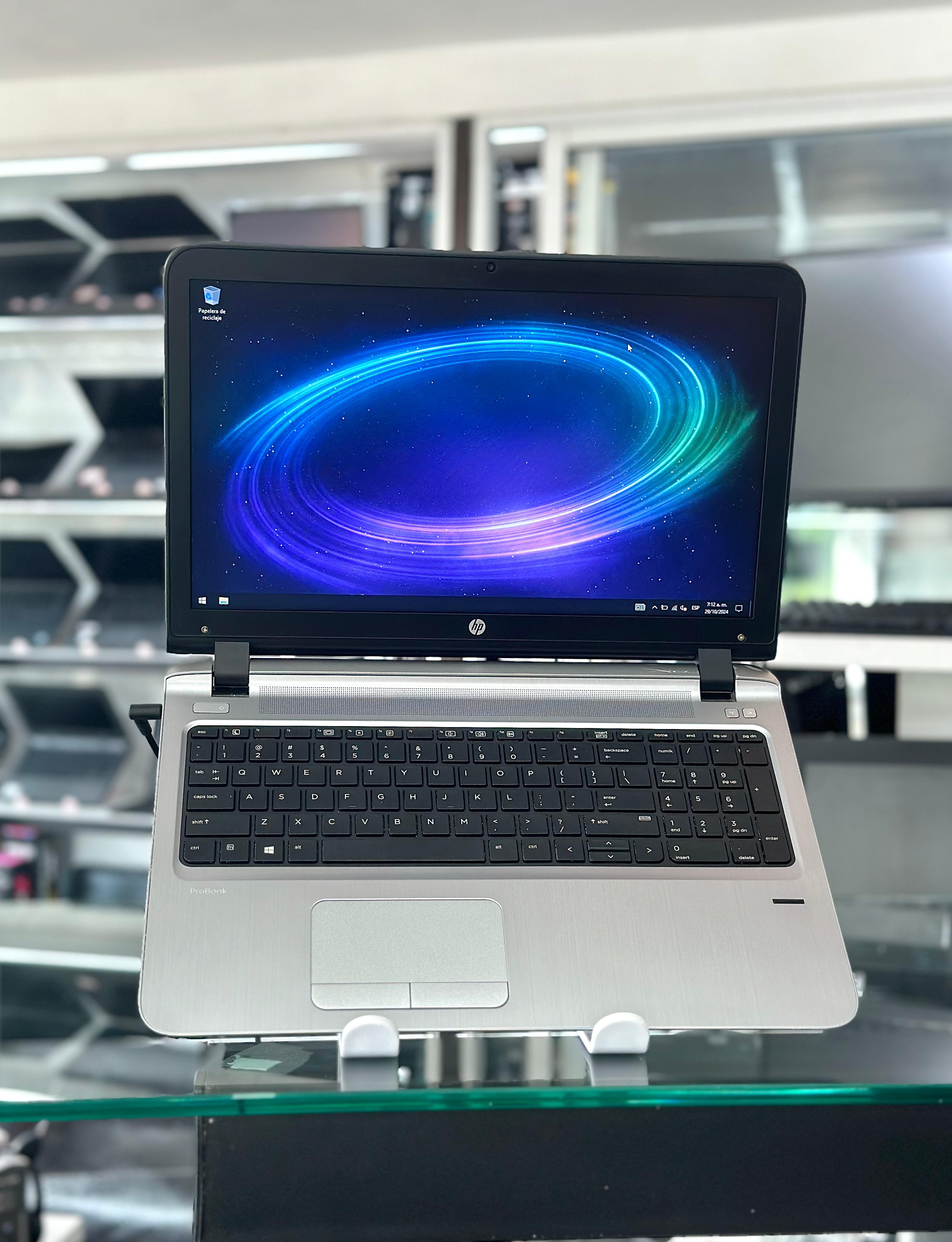 computadoras y laptops - Laptop 6ta generacion HP 15.6