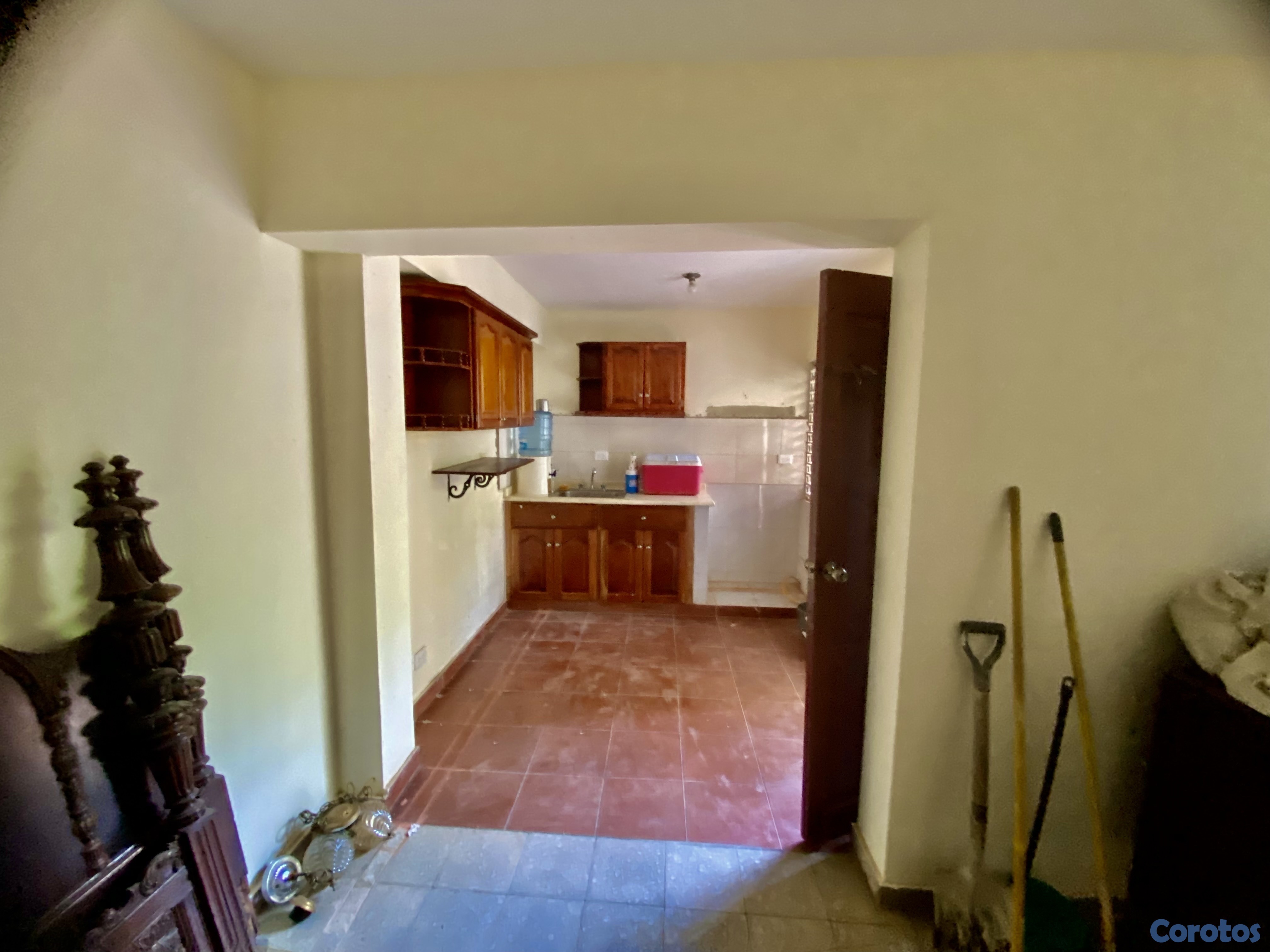 oficinas y locales comerciales - se alquila casa  9