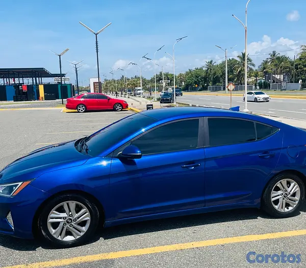 carros - Hyundai Elantra 2020 5