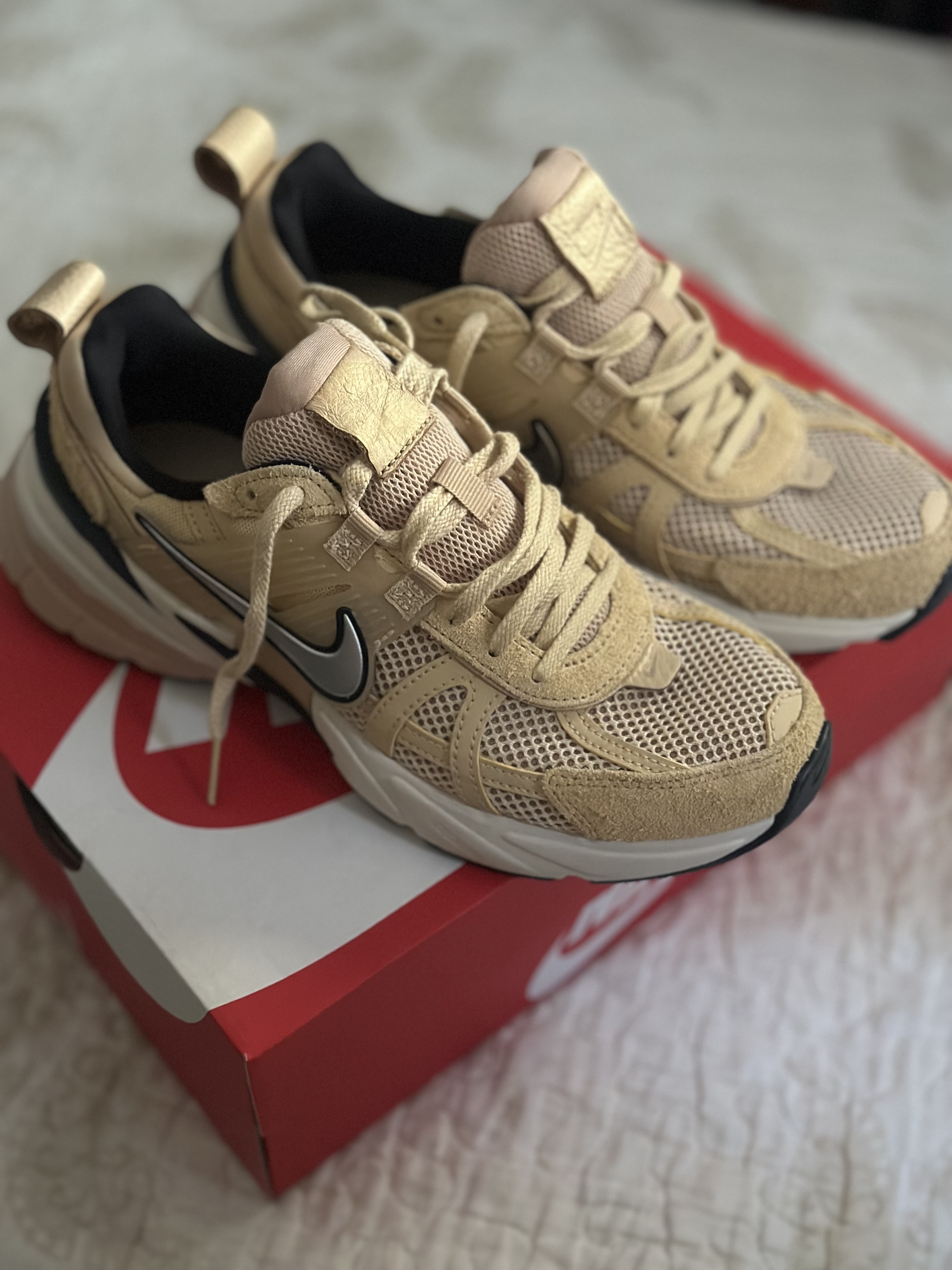 zapatos unisex - Tenis Nike V2K Run NUEVOS