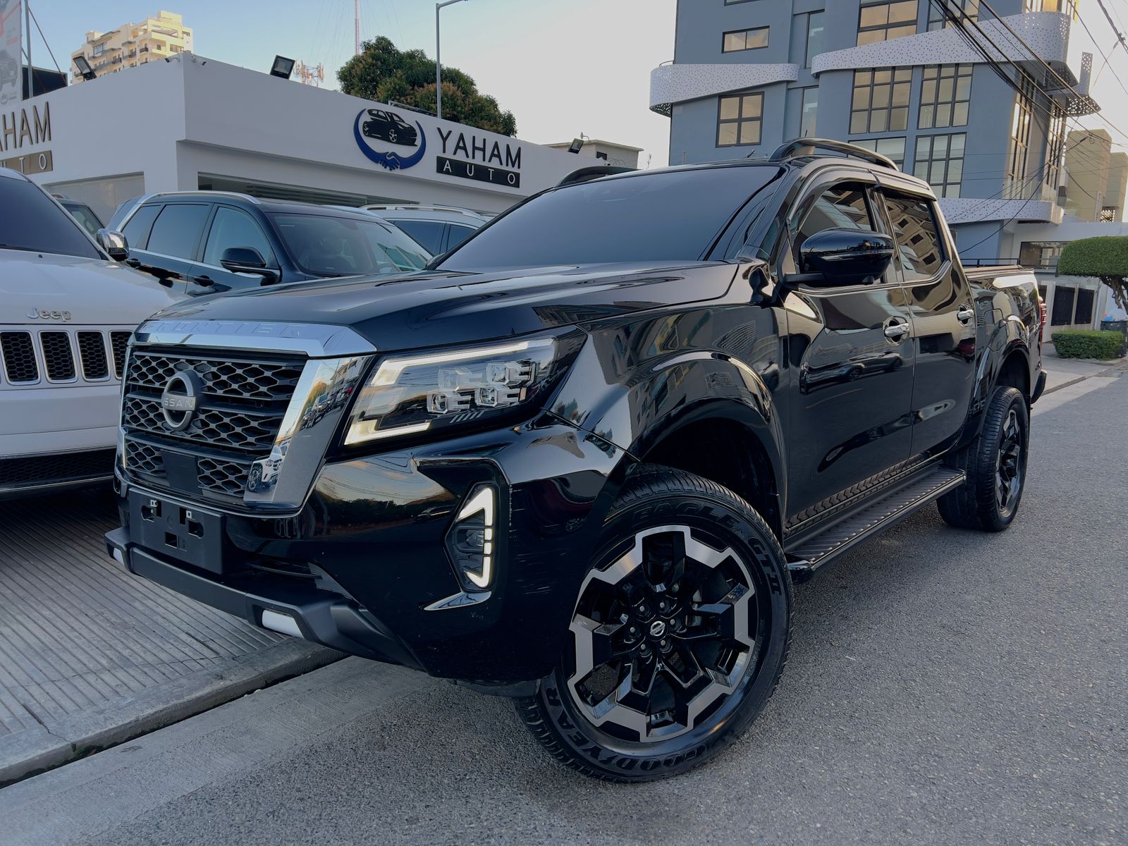 jeepetas y camionetas - Nissan Frontier LE 2024