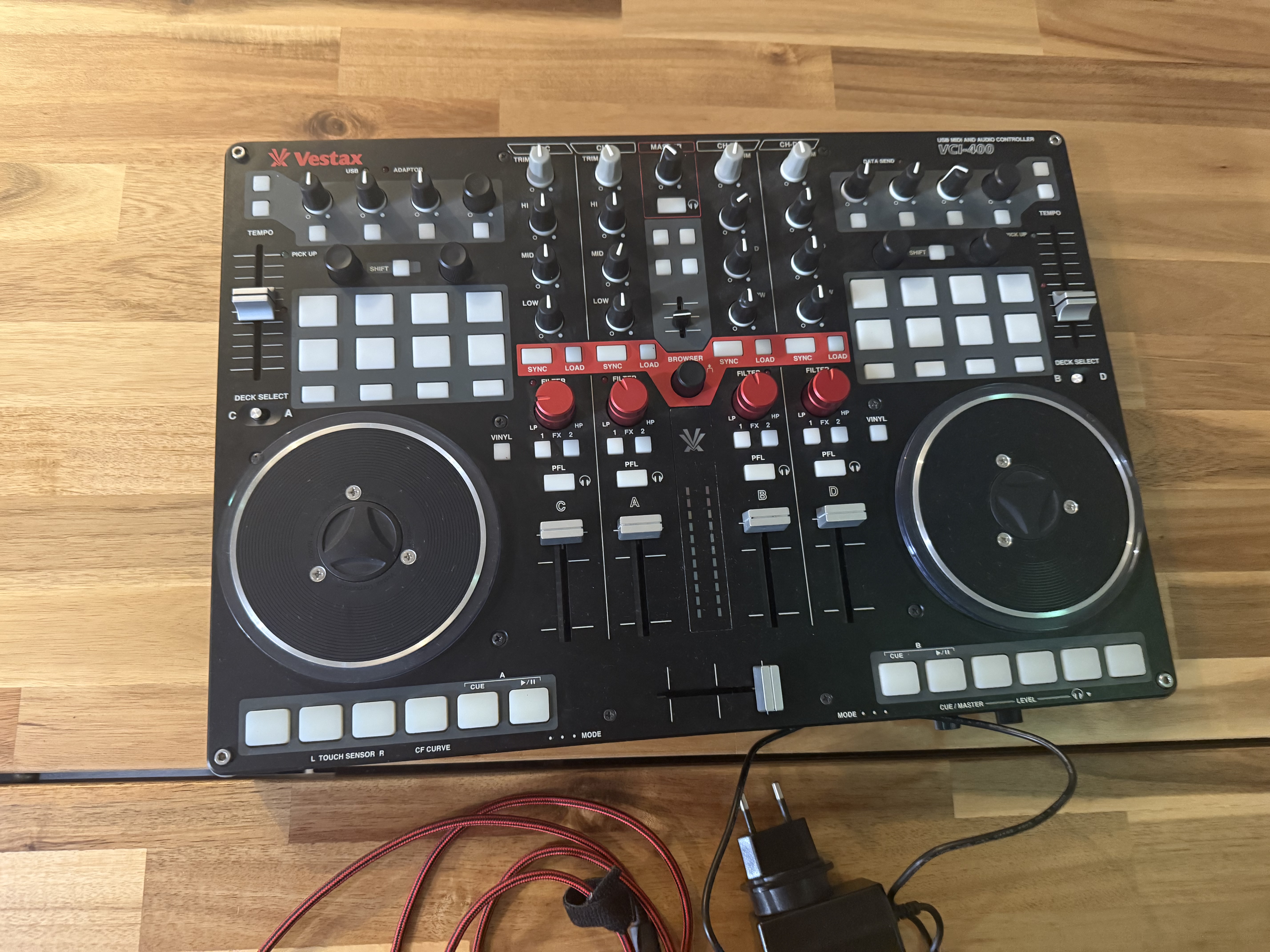 consolas y videojuegos - Controlador de audio midi usb vestax Vic -400 mezclador de dj   3