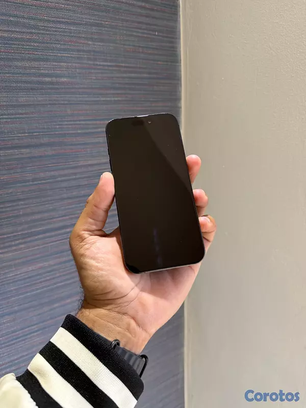 celulares y tabletas - iPhone 15 Pro 128GB Black Titanium RD$ 37,995 NEG 2