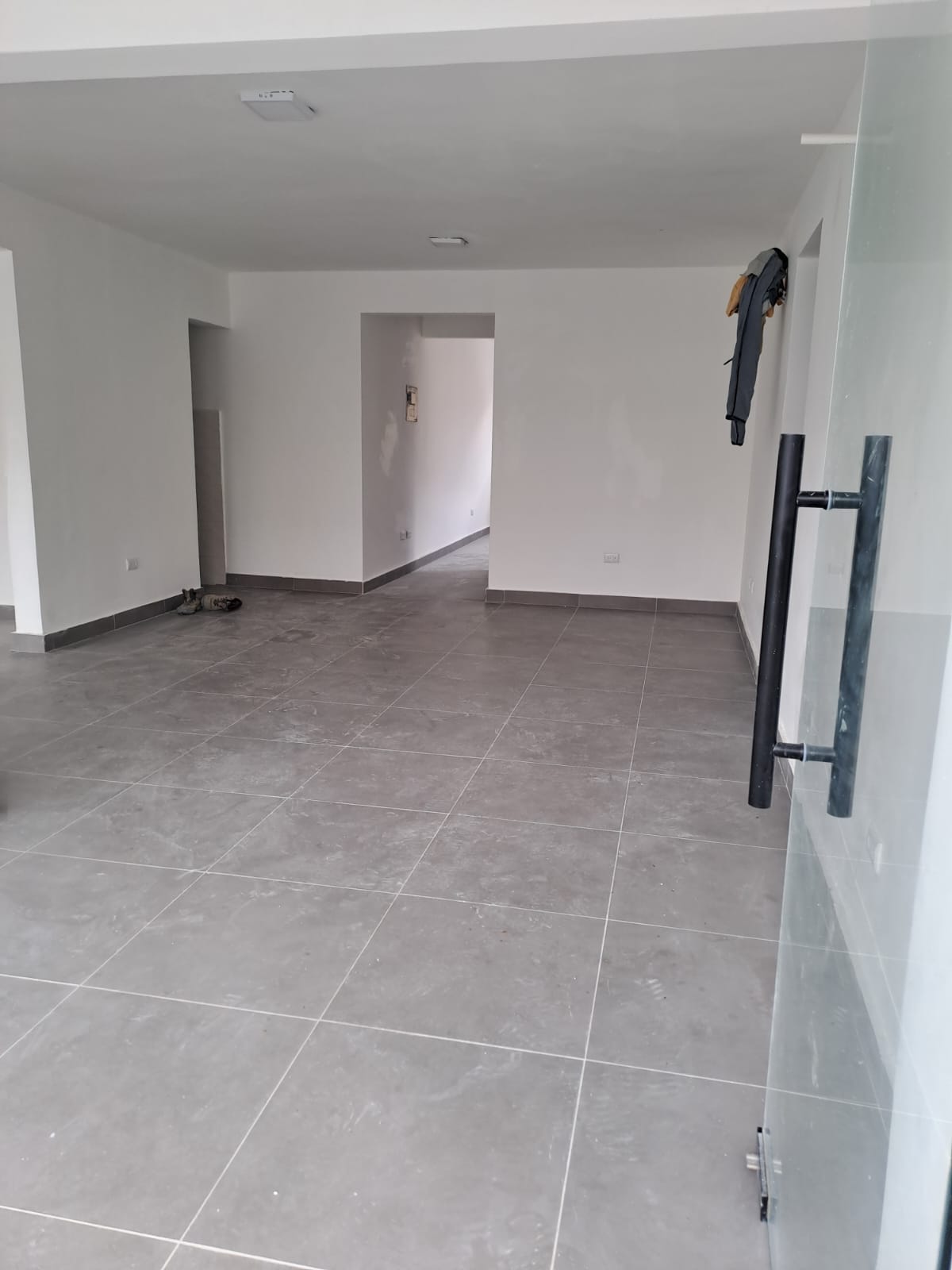 oficinas y locales comerciales - Alquilo local 2do piso 50 mts arroyo hondo  5