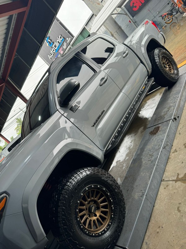 jeepetas y camionetas - Toyota tacoma trd pro 2018