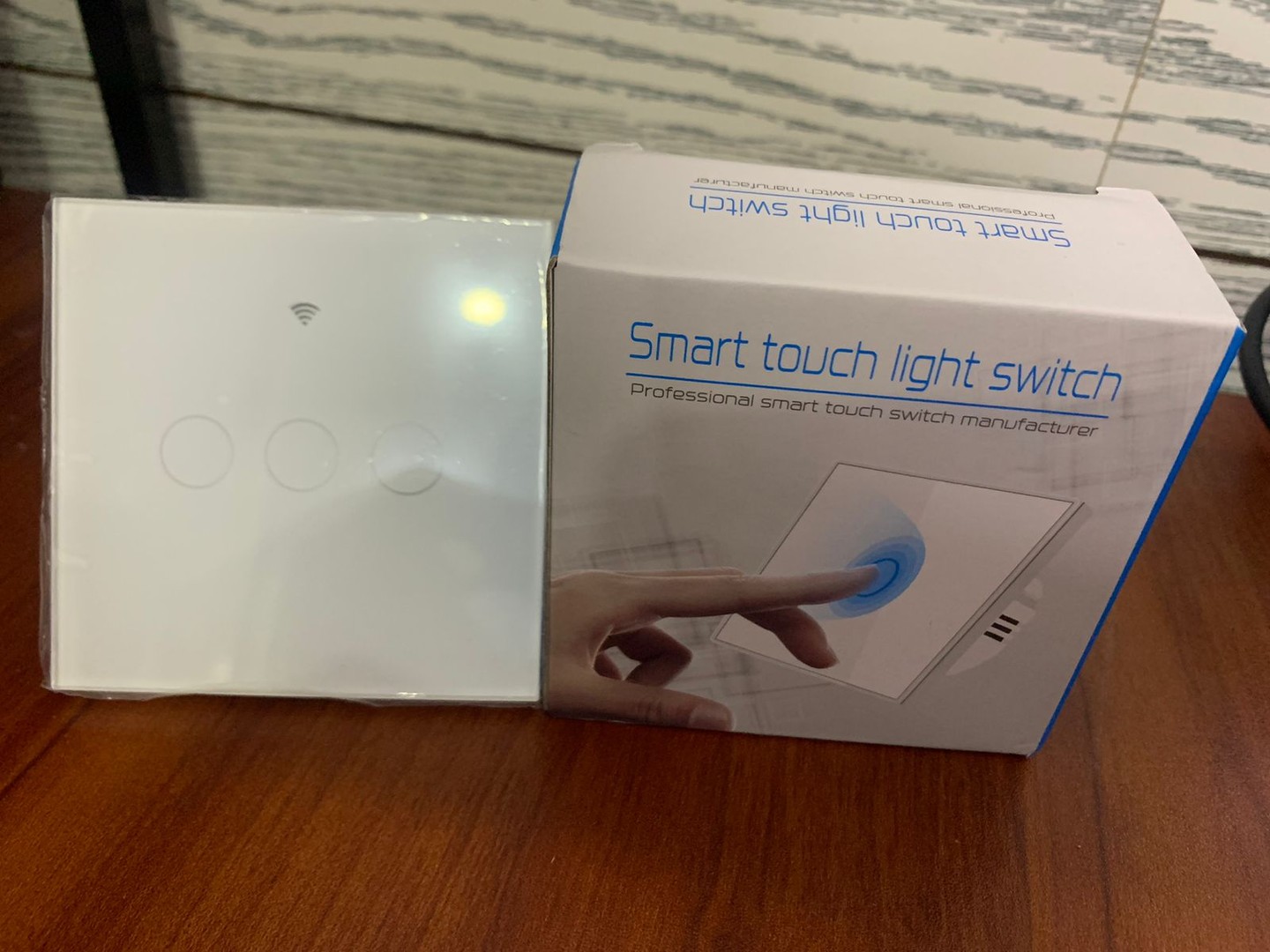 accesorios para electronica - Interruptor WIFI 3 conectores, contecta con Alexa y Google Home, no usa neutro
 2