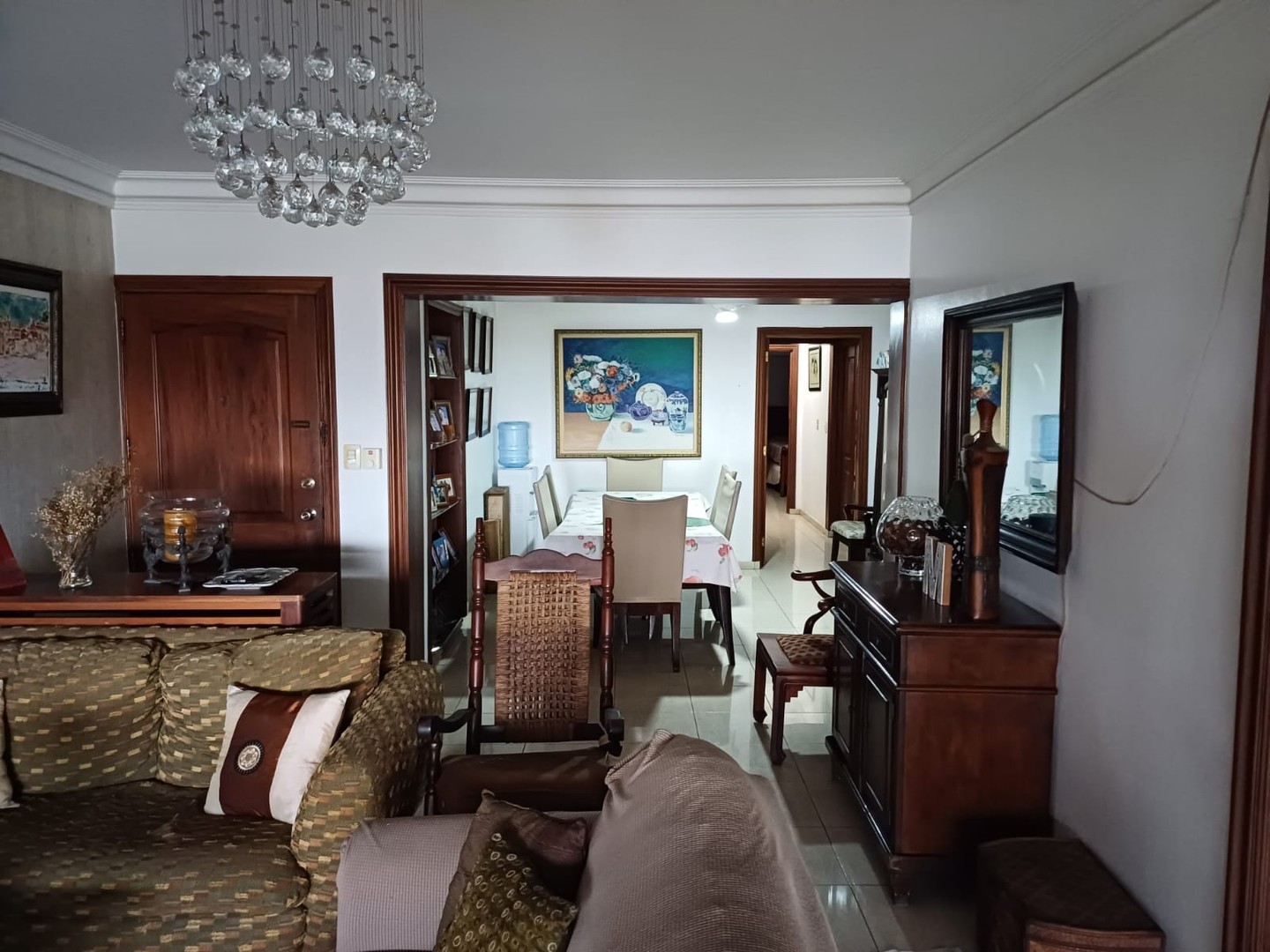 apartamentos - vendo Apartamento Amplio en Magnifica torre en Mirador Norte.
precio225,000 USD
 7