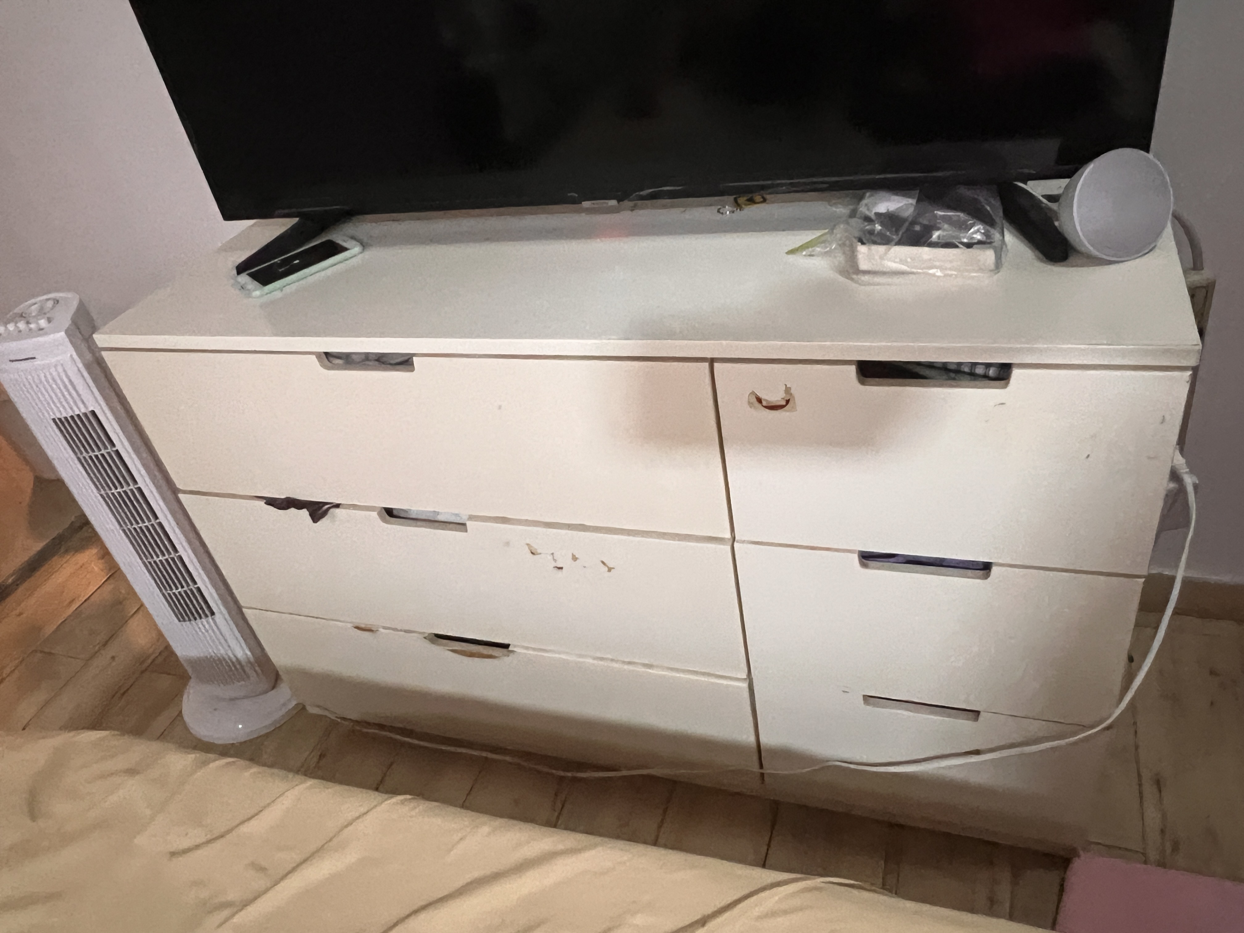 muebles y colchones - Se vende Gavetero y Estantes de Ikea 2