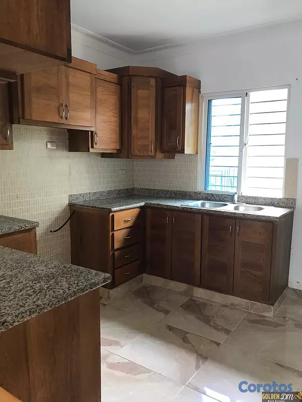casas - Casa Económica En Venta En Residencial Cerrado En  2
