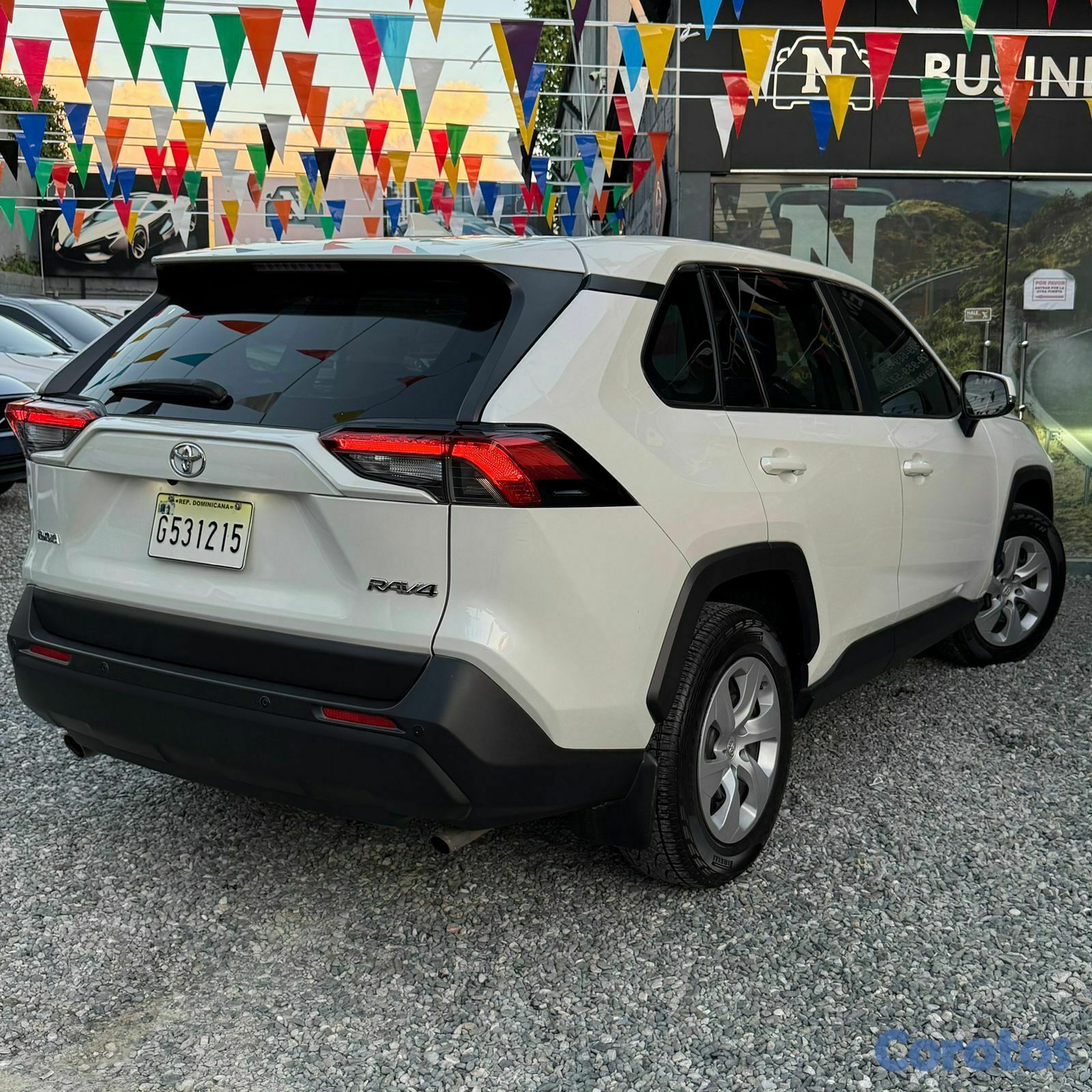 jeepetas y camionetas - TOYOTA RAV-4 LE 2021 6