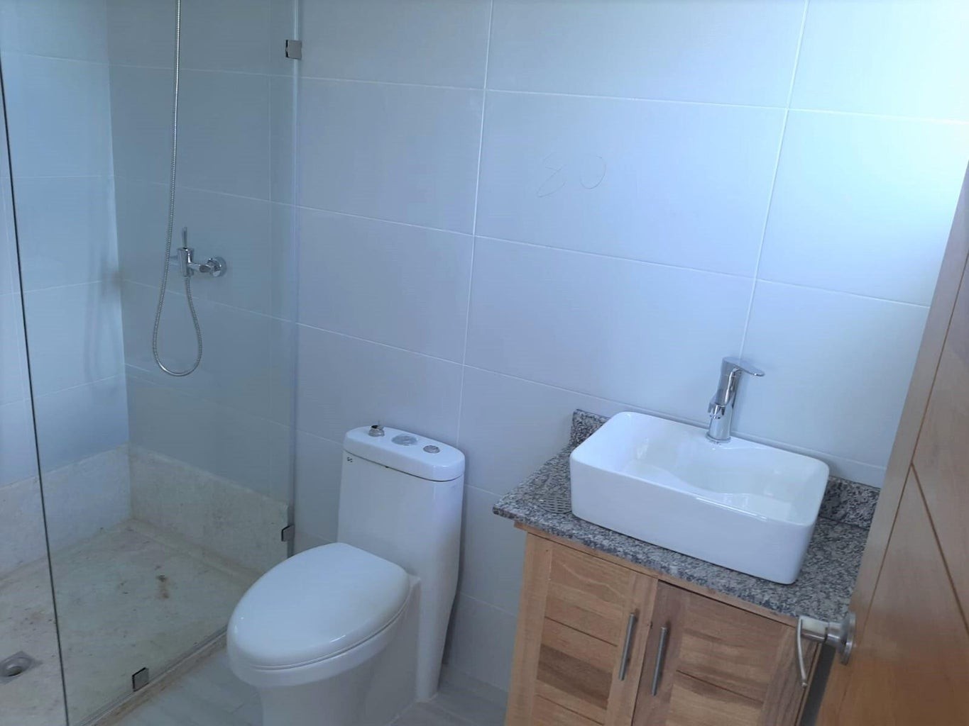 apartamentos - Hermoso apartamento ubicado en una excelente zona de la autopista de San Isidro. 8