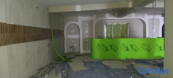 oficinas y locales comerciales - ALQUILA PIANTINI SIN INTERMEDIARIOS - EXCELENTE LOCAL EN UN 1ER NIVEL 250 MTS 4