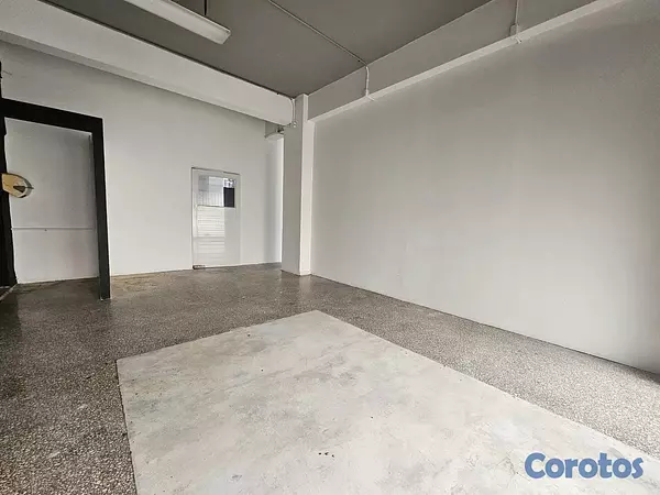 oficinas y locales comerciales - Alquiler local en la Esperilla  3