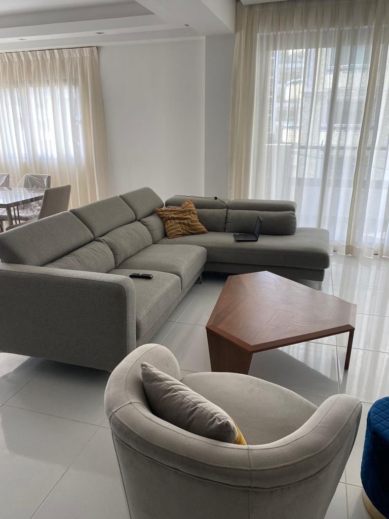 apartamentos -  Se Vende Amplio
 Apartamento 
en Bella Vista 5