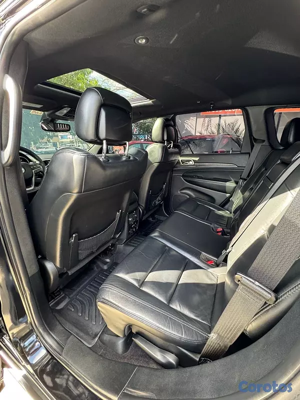 jeepetas y camionetas - Jeep Grand Cherokee Limited 2017 5