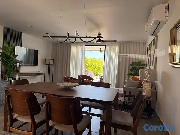 apartamentos - Vendo Espectacular Townhouse con vista al campo de 9