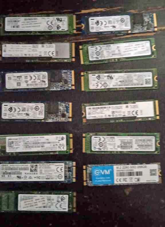 computadoras y laptops - disco duro solido para laptop m2 de 256g 