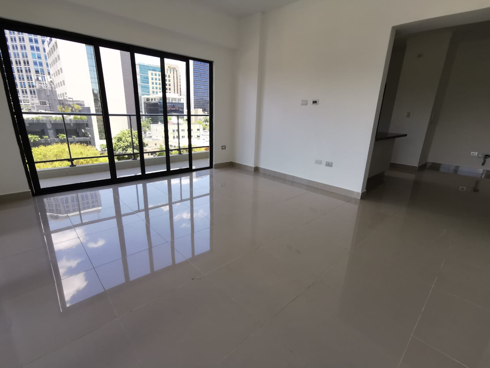 apartamentos - ALQUILO APART. 2 HABITACIONES SIN MUEBLES 2