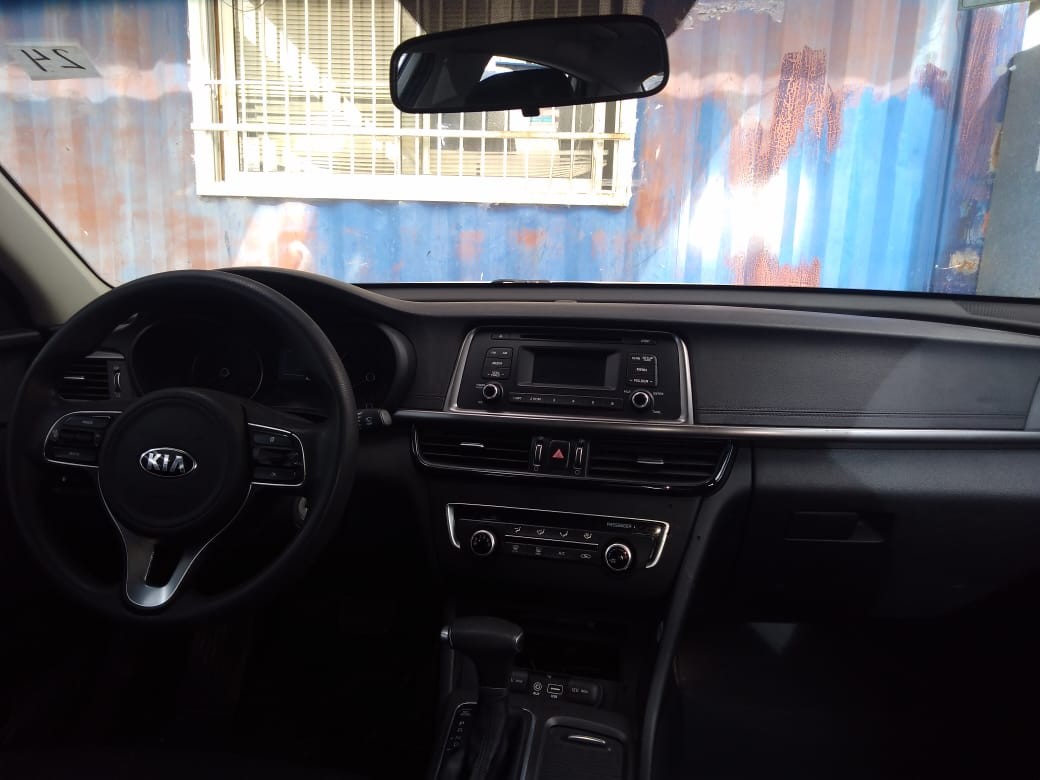 carros - KIA K5 2017 BLANCODESDE: RD$ 685,100.00 3
