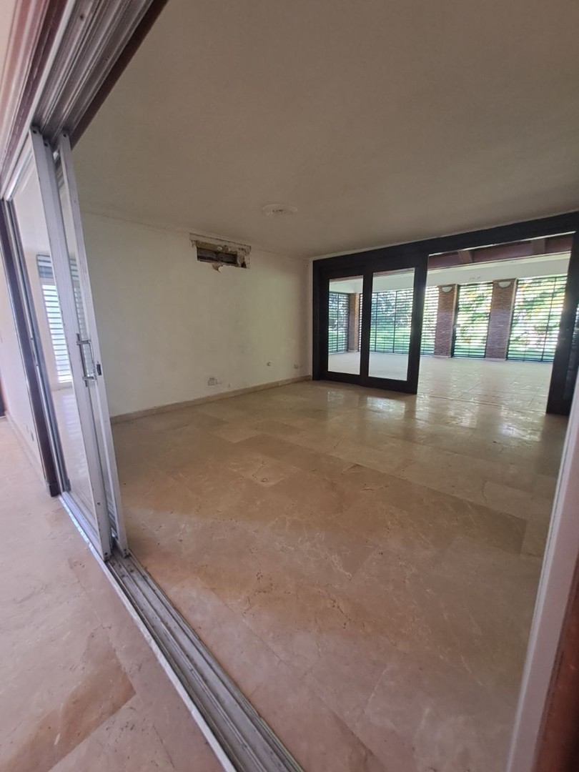 casas - Alquilo Casa en arroyo hondo viejo para oficina o negocio 
 4