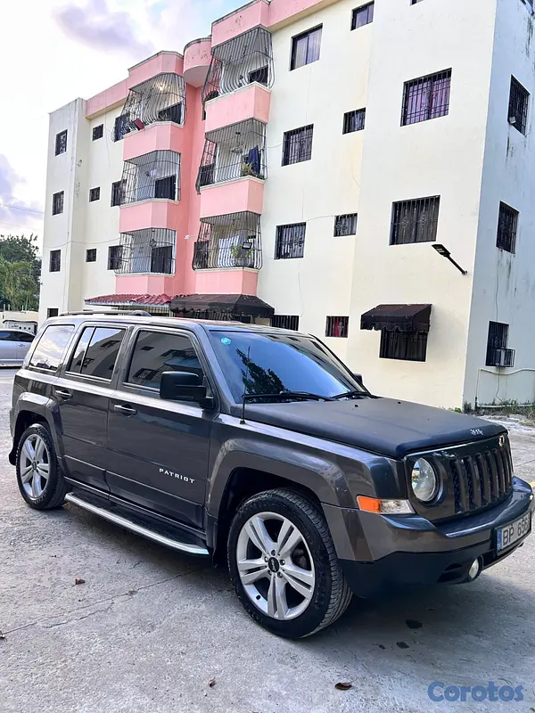 jeepetas y camionetas - Jeep Patriot Sport 2016 4