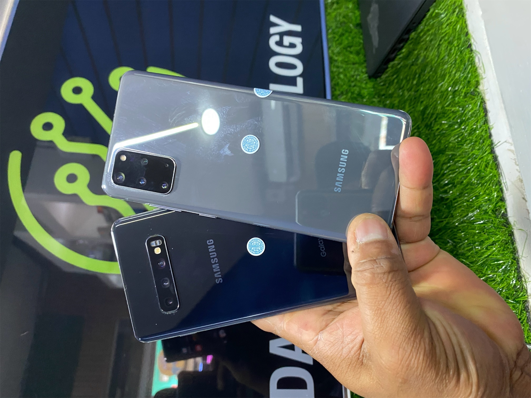 celulares y tabletas - samsung galaxy s10+ s20+ 2