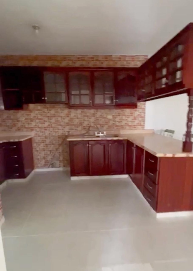apartamentos - Apto de 3 hab vacío bella vista 8