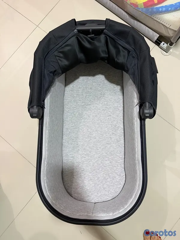 coches y sillas - Bassinet Uppababy V2 6