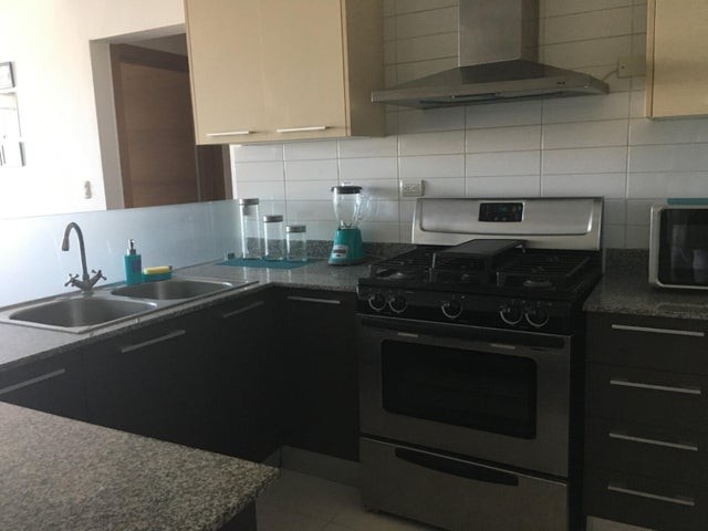 apartamentos - Apartamento en venta Serralles #24-1837 con 2 dormitorios, 2 parqueos cubiertos. 2