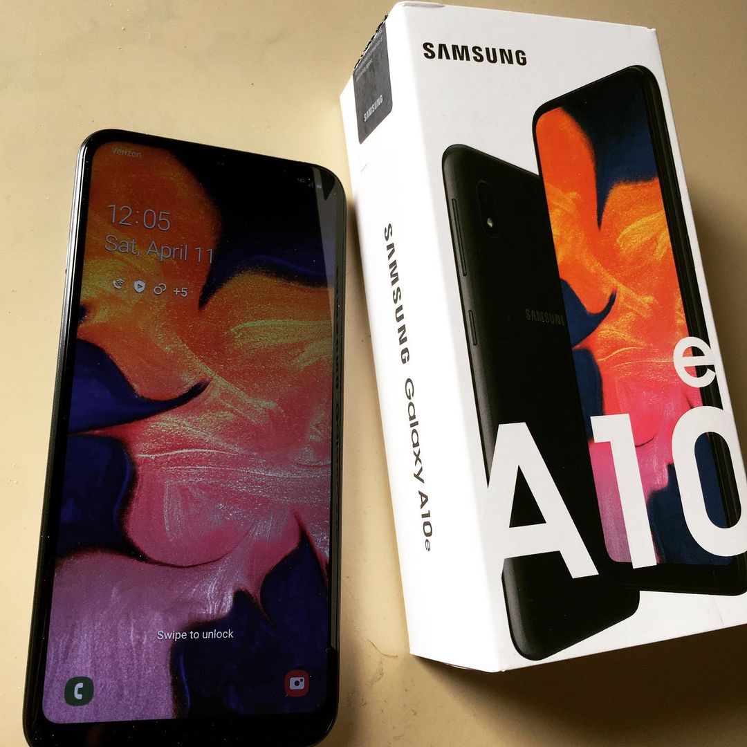 celulares y tabletas - Samsung Galaxy A10e