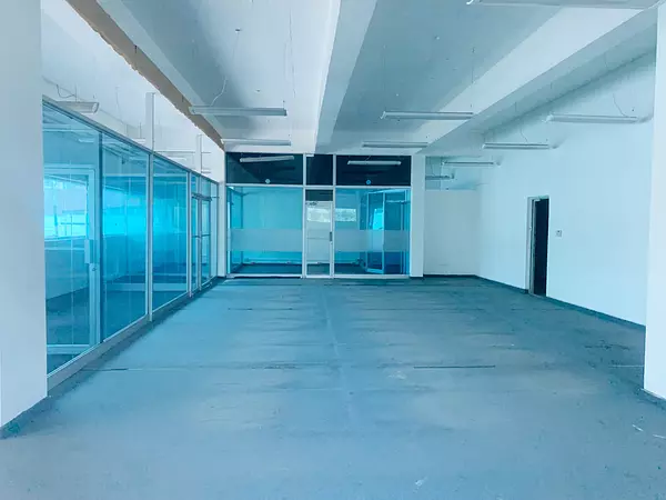 oficinas y locales comerciales - Local céntrico en Piantini 3