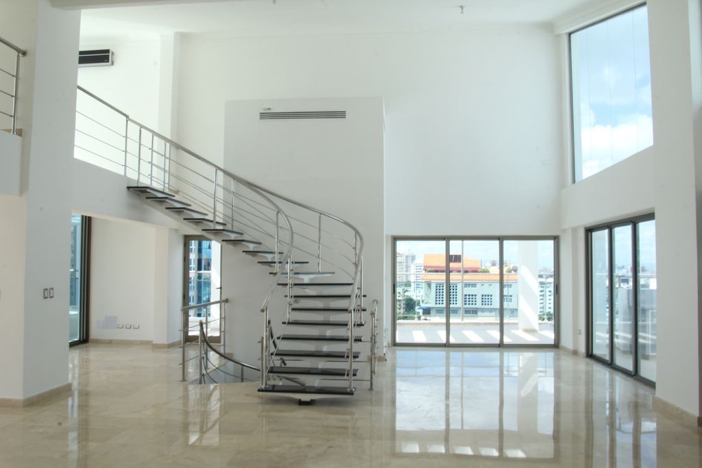 penthouses - Vendo PH en La Esperilla, 753 M2, 3 niveles y medio, gran diseño.