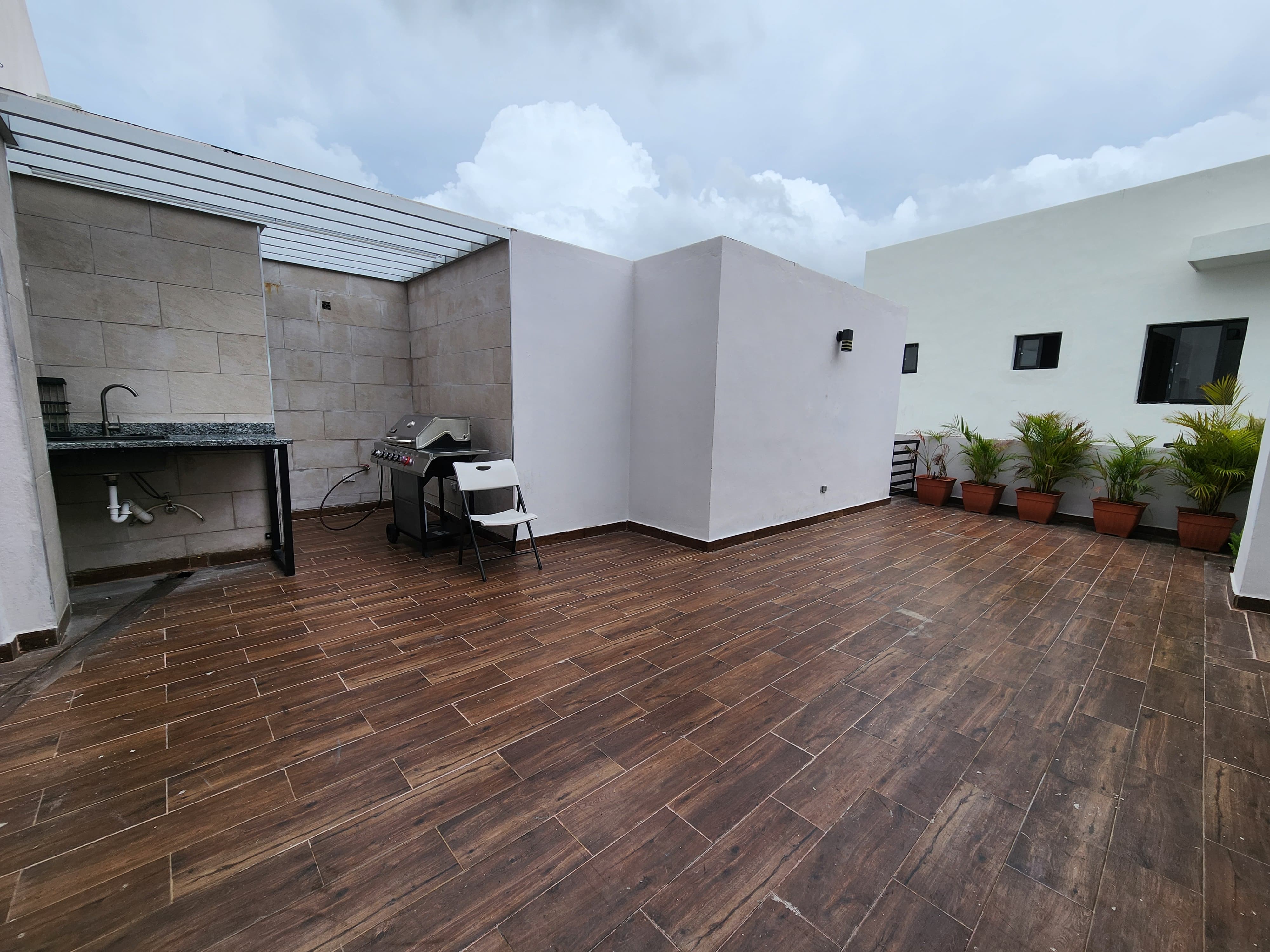 apartamentos - Vendo amplio apartamento en El Millón con área Soc 5