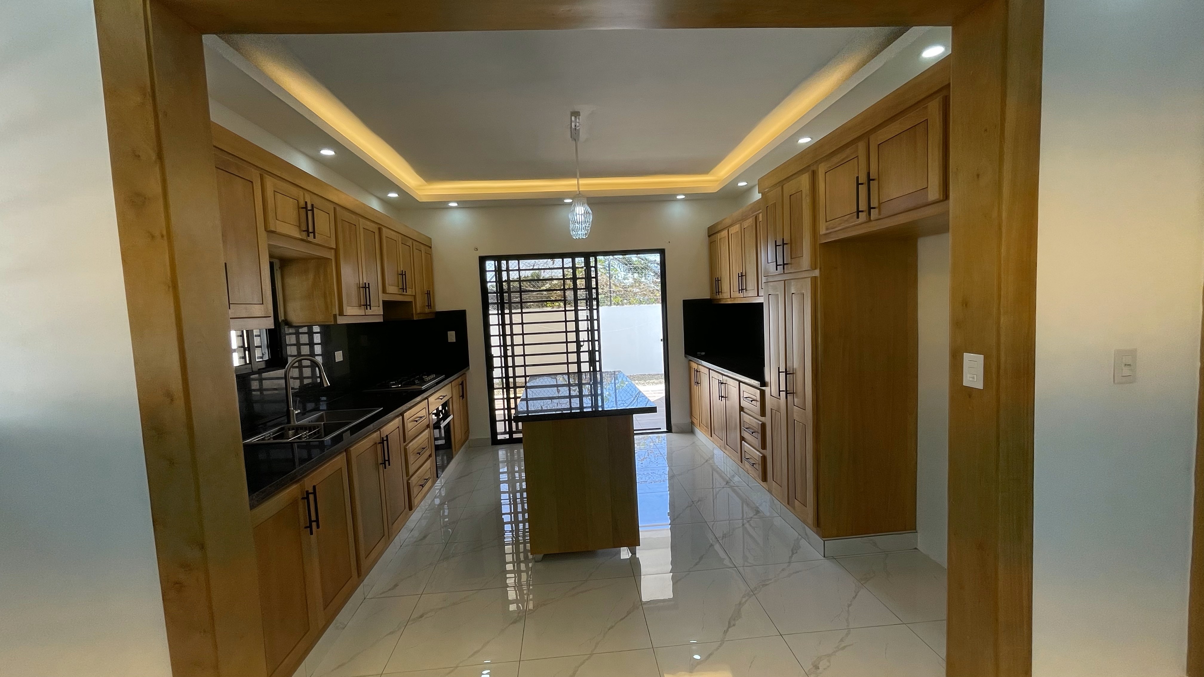 casas - MODERNA CASA EN VENTA EN SANTIAGO. 5