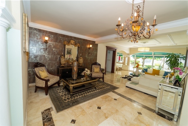 casas - Venta de lujosa casa de 700mts con piscina en la autopista de san Isidro RD 1