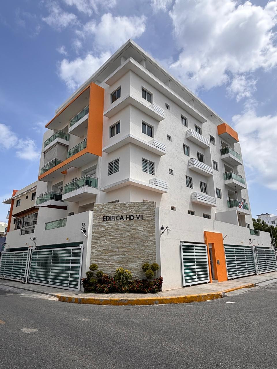 apartamentos - Apartamento de 3 Habitaciones en venta en El Cacique, Sto.Dgo