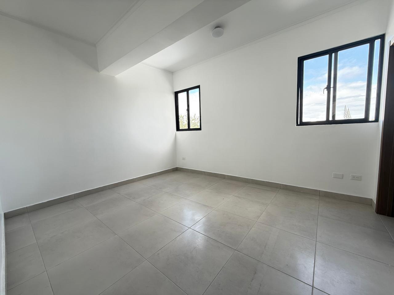 apartamentos - Millón dos hab dos parqueos 2.5 baños servicio  2